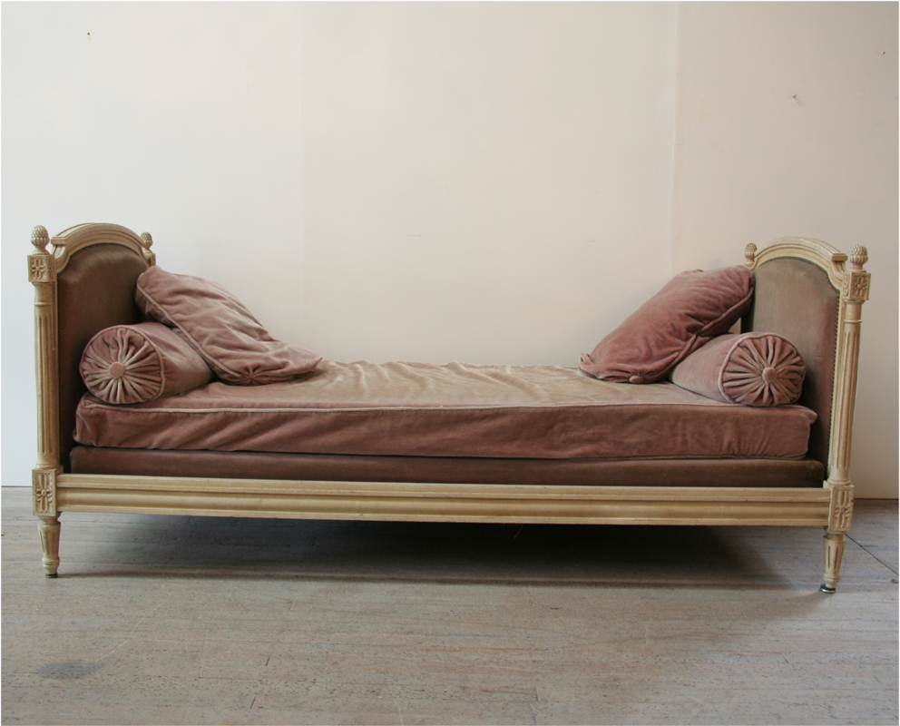 French Louis 16 Style Daybed Haunt Antiques for the Modern Interior