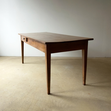 French 19th Century Cherrywood Dining Table