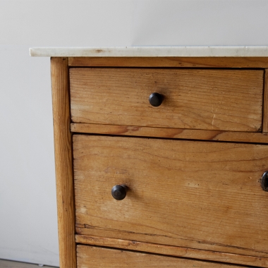 English Pine Chest Of Drawers