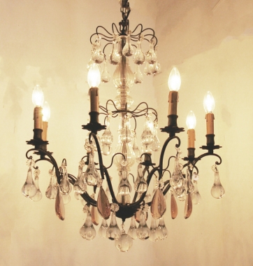 Stunning Tear Drop Chandelier