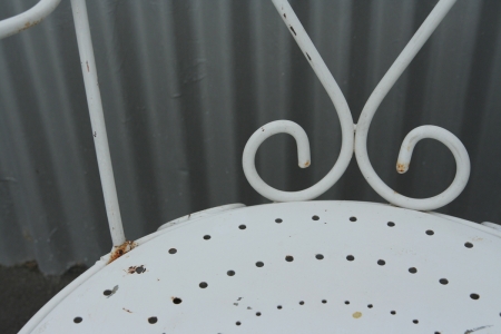French Mid Century Garden Setting