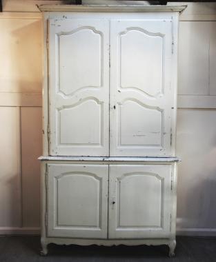 Exceptional 18th Century Louis 15 Period Painted Deux Corps