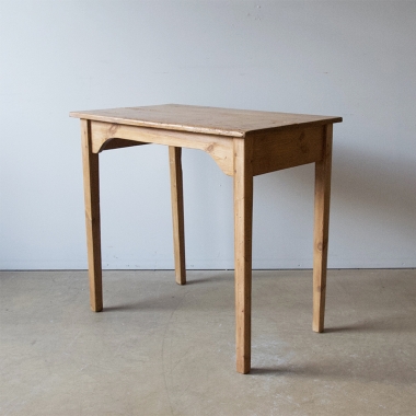 English, Pine Side Table